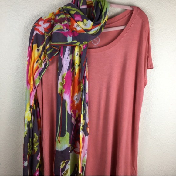 Maurices Women's 24/7 Peach Short Sleeve Tee Size OX With Old Navy Floral Scarf - Picture 4 of 12